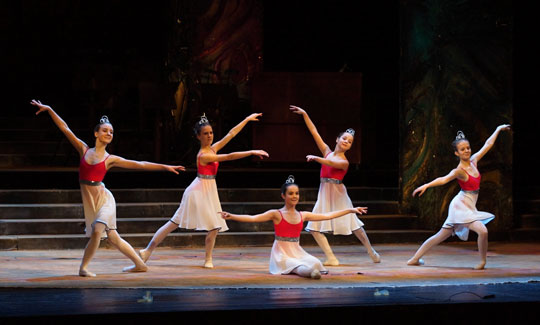 Baletky na pódiu Státní opery